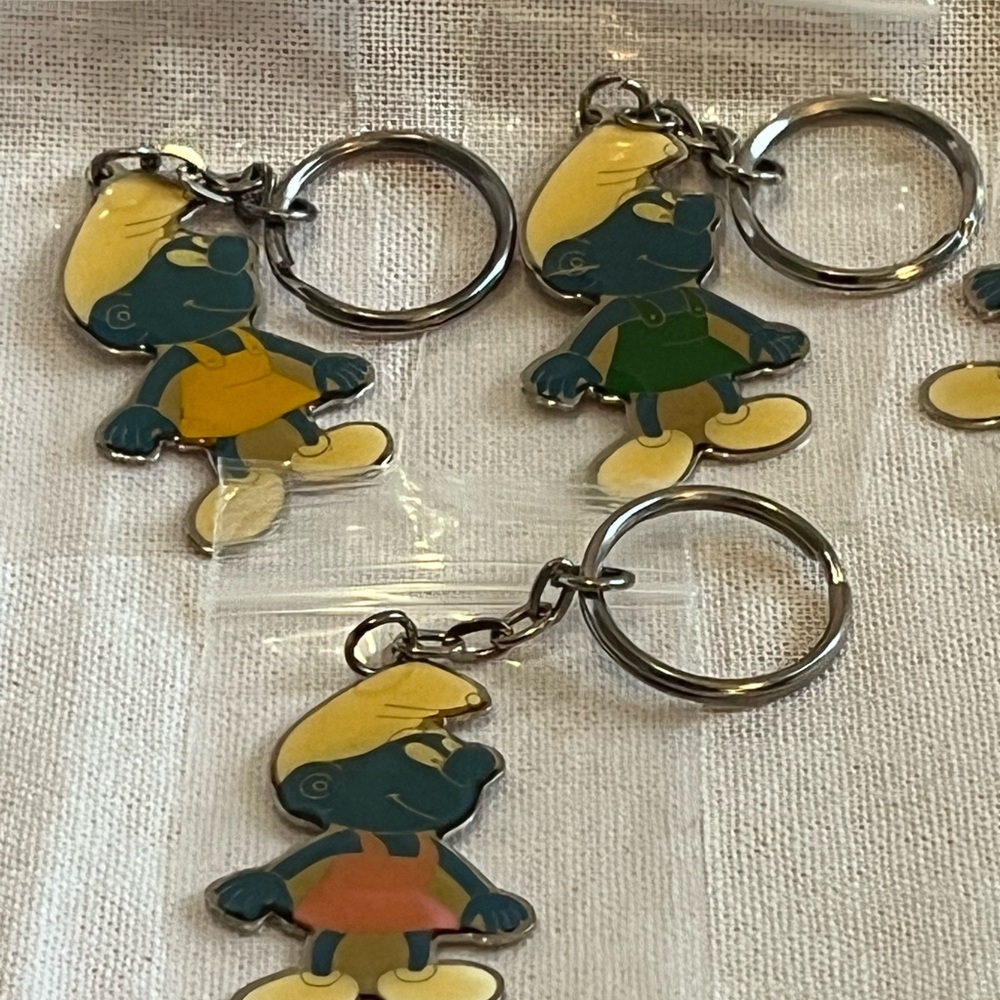 Smurfet Key Chain Bundle. - Picture 2 of 4